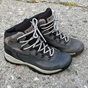 NEWTON RIDGE HIKING BOOT - WOMEN'S